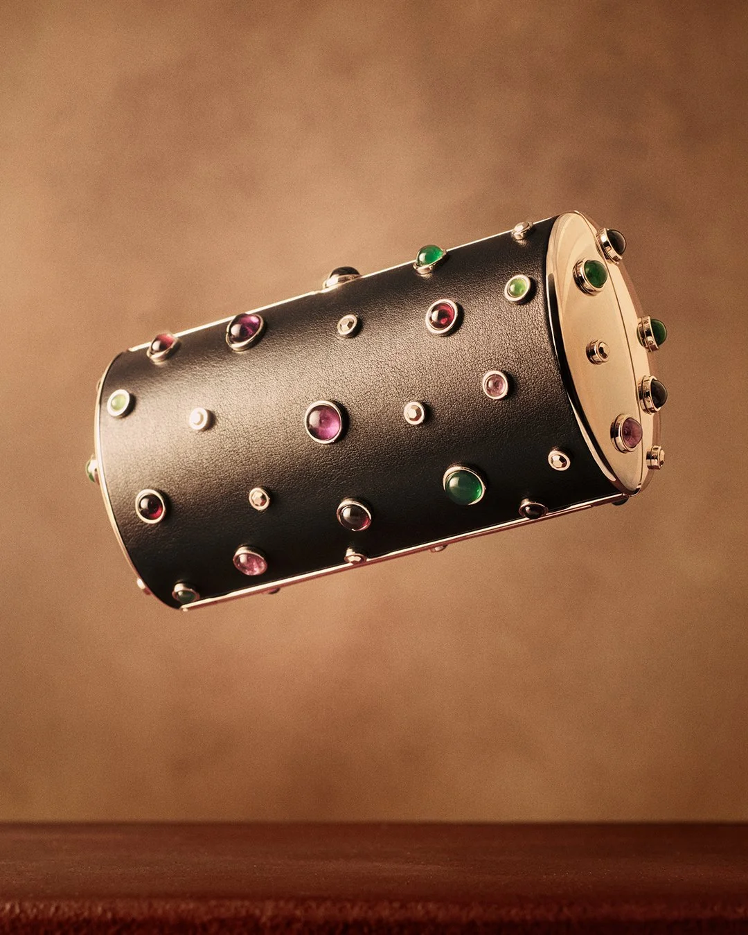 vogue-cartier_2_4x5_cabochon.jpg