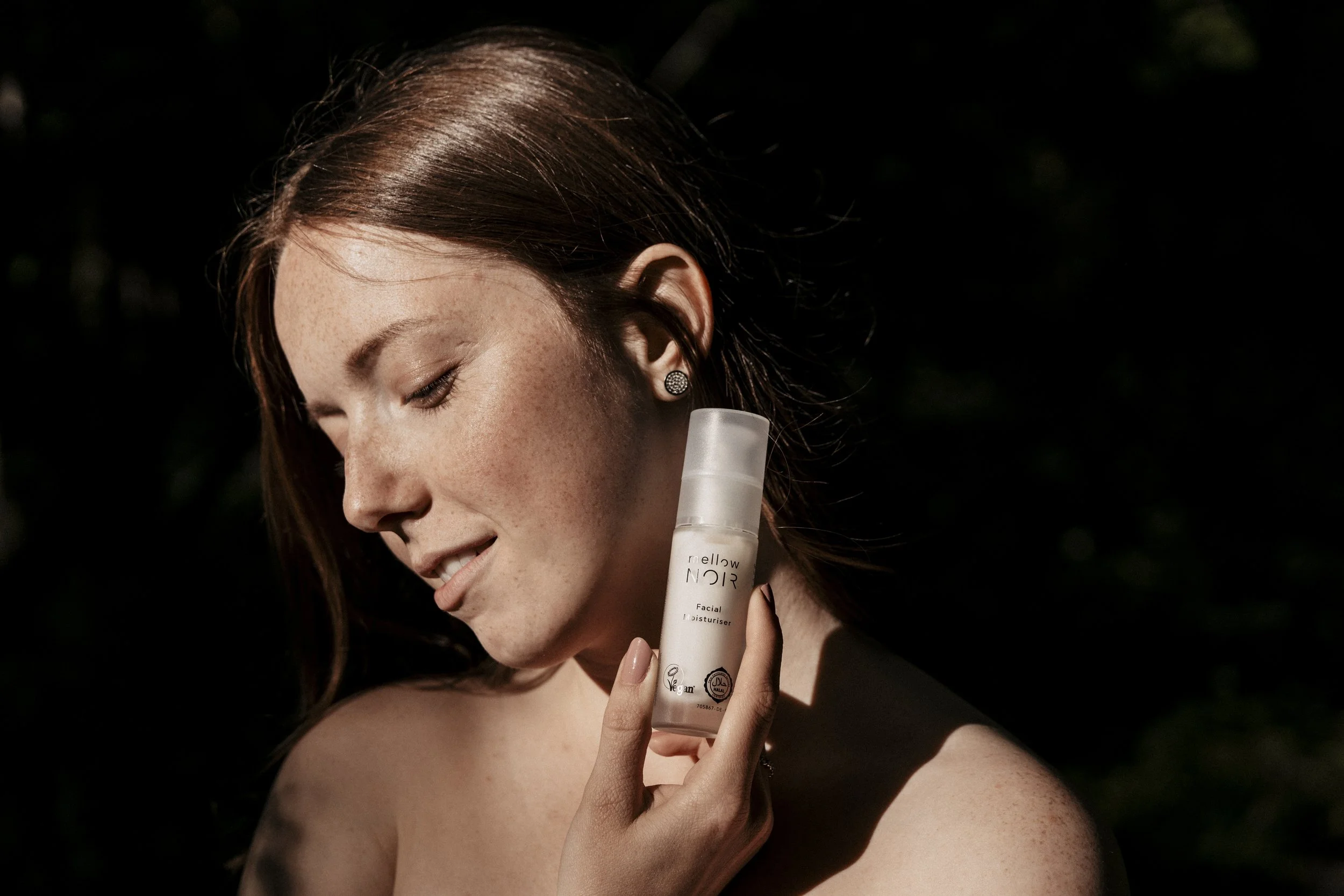 mellownoir_model-10 2.JPG