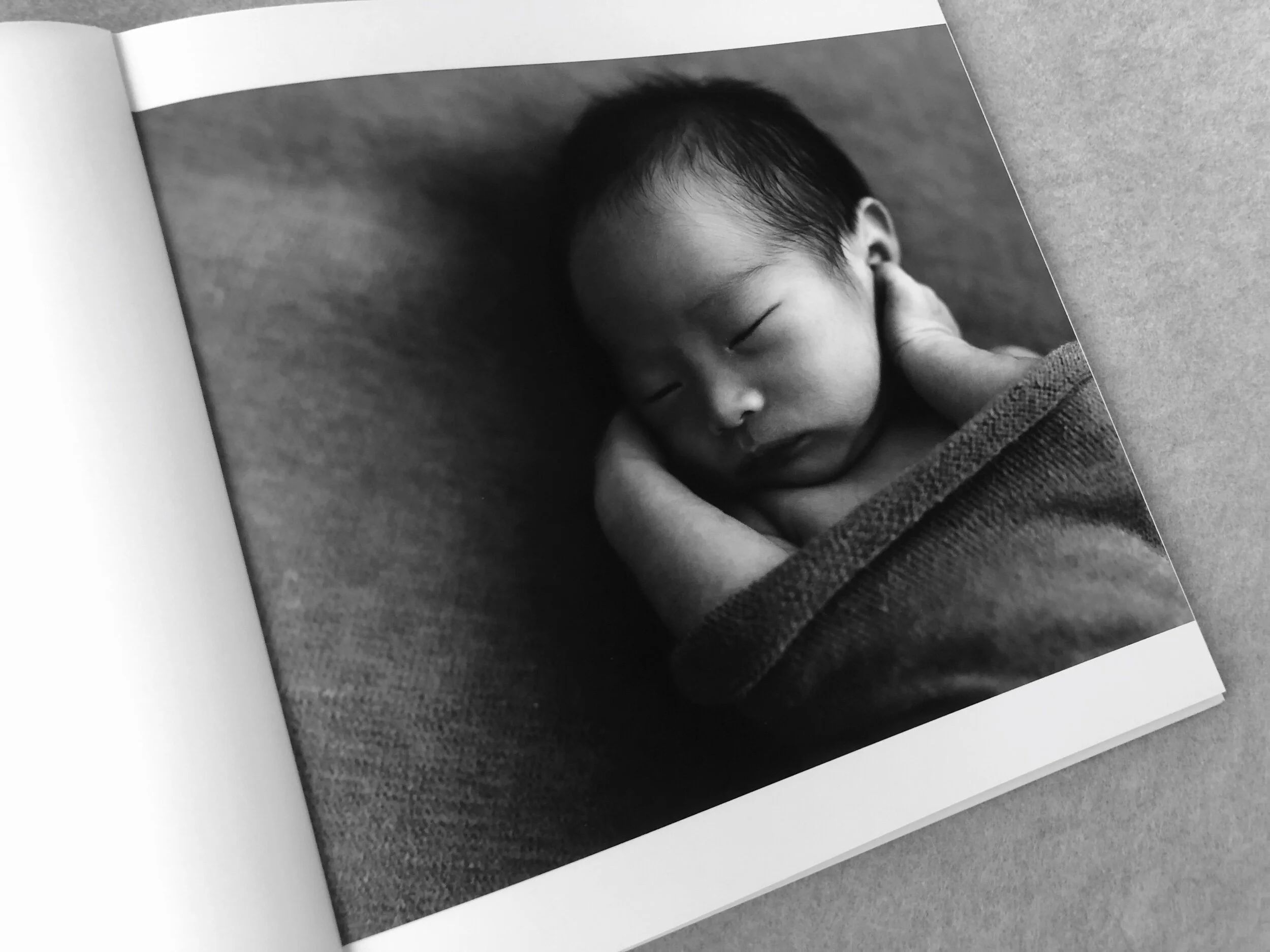 ニューボーンフォトのアルバム