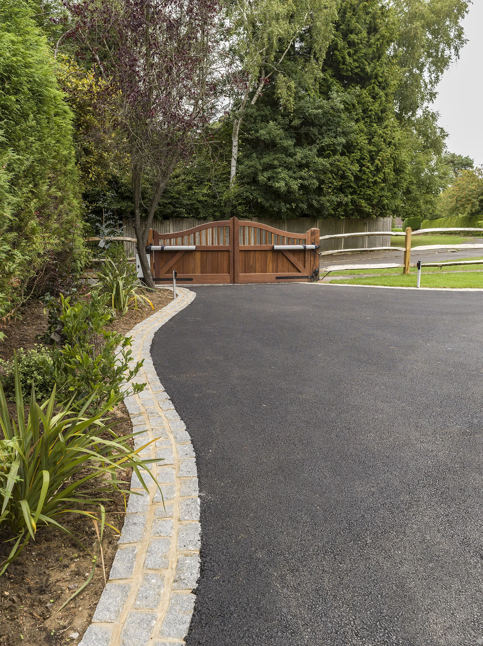 Kingswood Firs Complete Garden Landscaping — Valley Projects