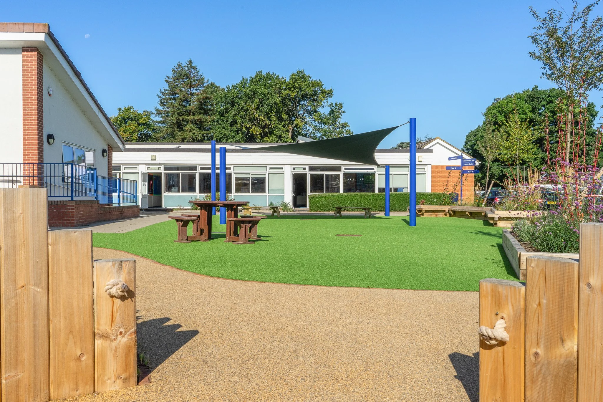 Cleves School Year 6 Quiet Learning Space — Valley Projects