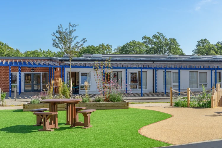 Cleves School Year 6 Quiet Learning Space — Valley Projects