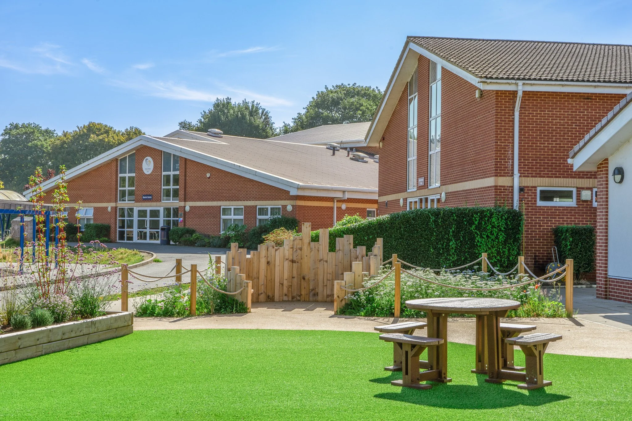 Cleves School Year 6 Quiet Learning Space — Valley Projects