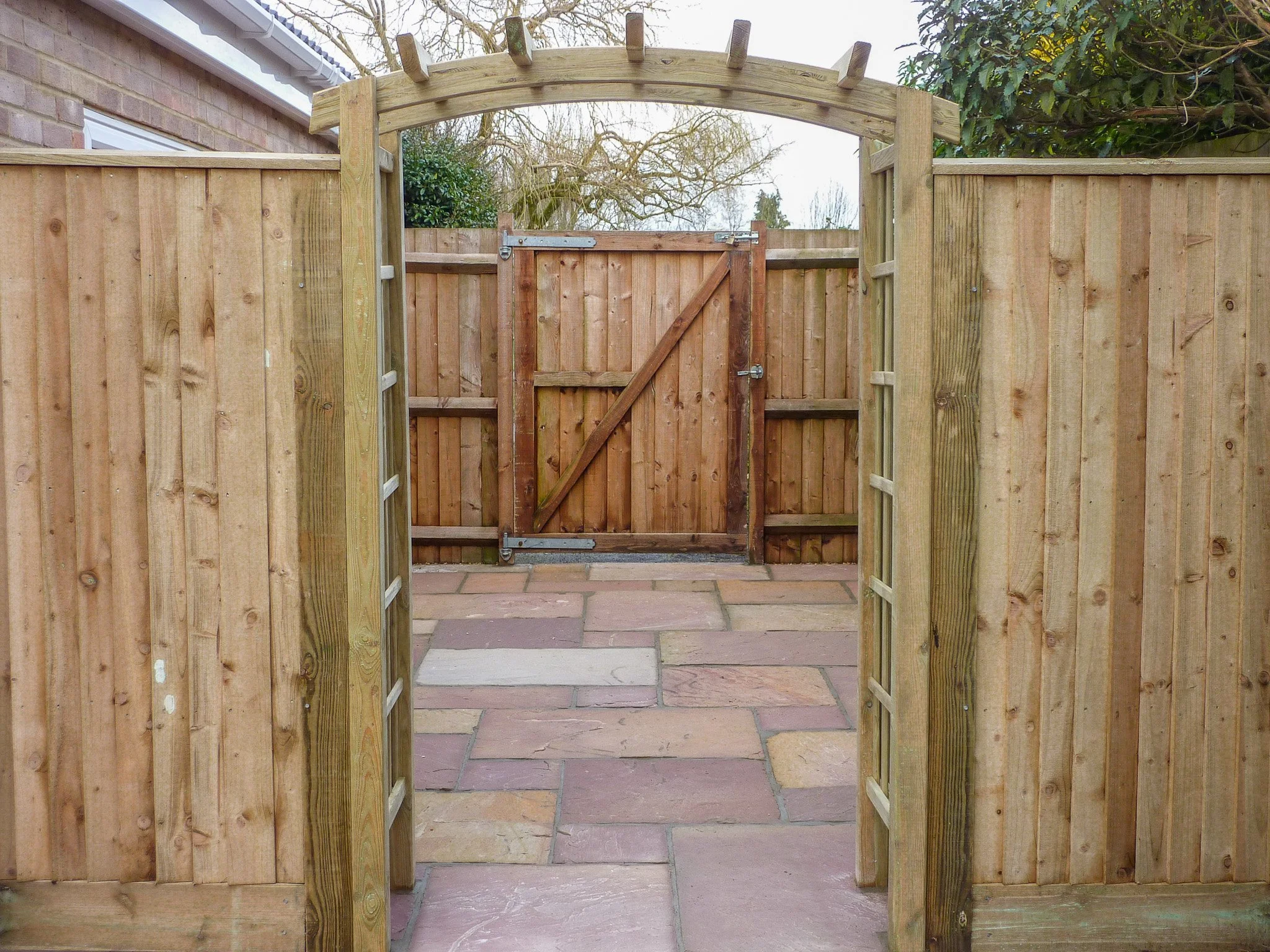 Fencing Boundary Walls & gate installation — Valley Projects