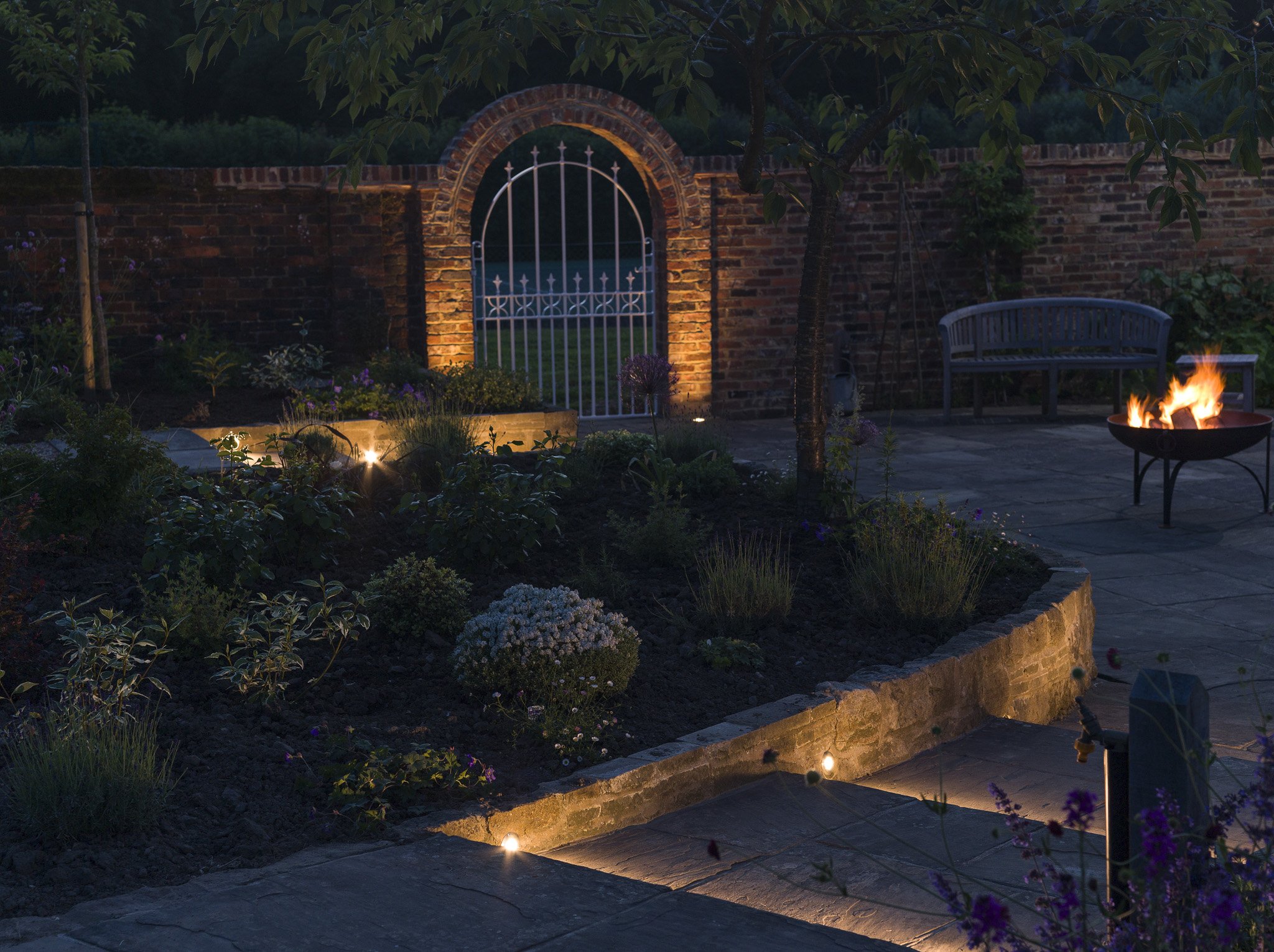 patio-paving-contractors-lighting-design-near-me-surrey-sussex-hampshire-valley-projects (10).jpg