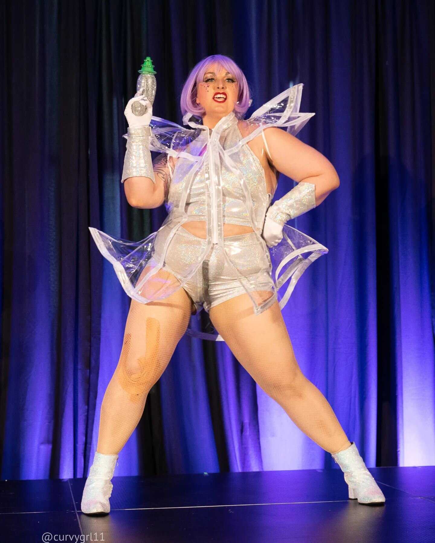 @curvygrl11 does it again! Ya'll this woman knows how to catch all the right angles. HIRE HER FOR YOUR PHOTOGRAPHY NEEDS! She captured me beautifully at the 2nd Annual @pnwburlesquefestival ! Can't wait to share more with you all. 

#asteriaatombomb 