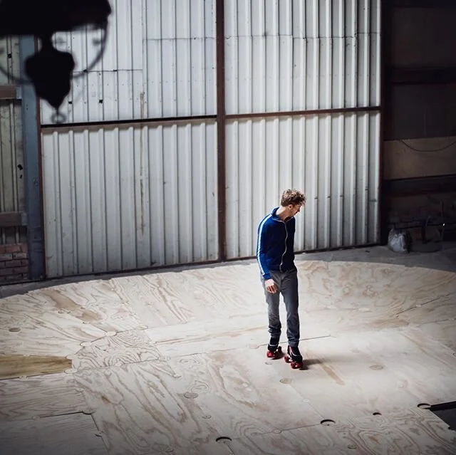 Fair competition. #jasperdhondt &lsquo;s pop-up rollerskate track

Read the article in the latest #circusmagazine ⁣
⁣#circuscentrum