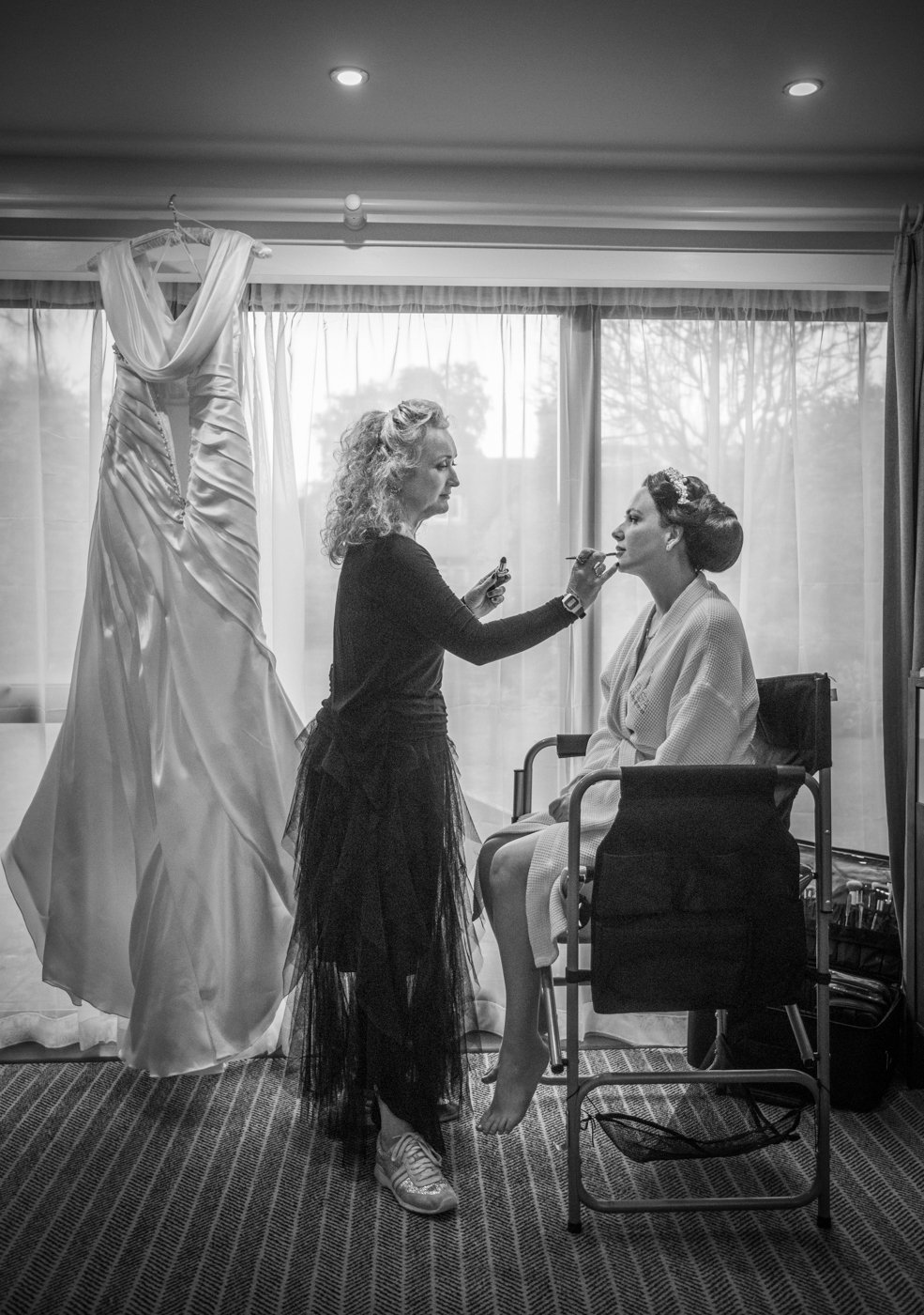 bridal-party-careys-manor.jpg