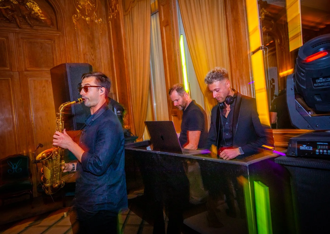 wedding-photograph-claridges-band-djs-saxophone-entertainment.jpg