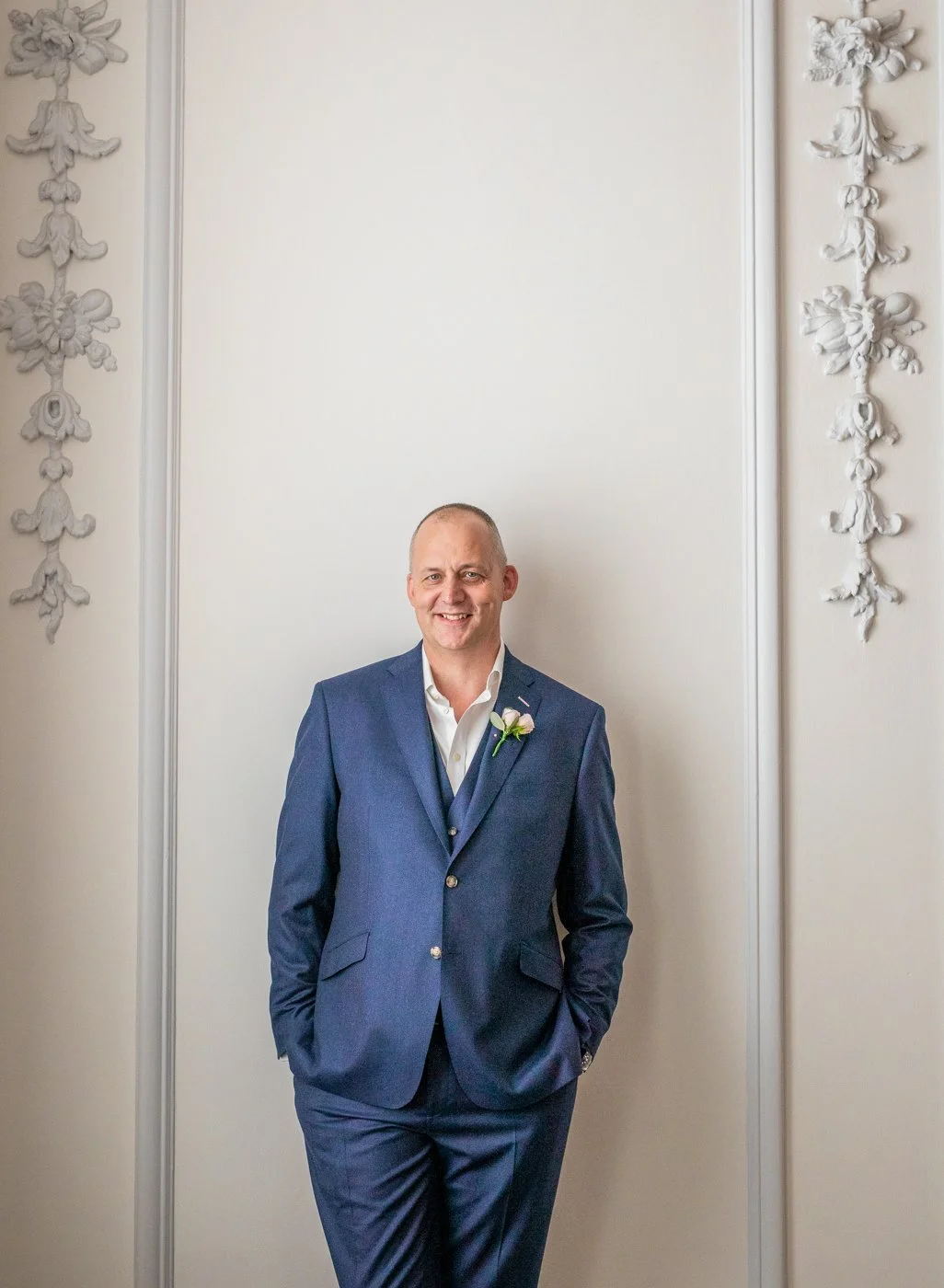 wedding-photograph-claridges-groom-formal-portrait.jpg