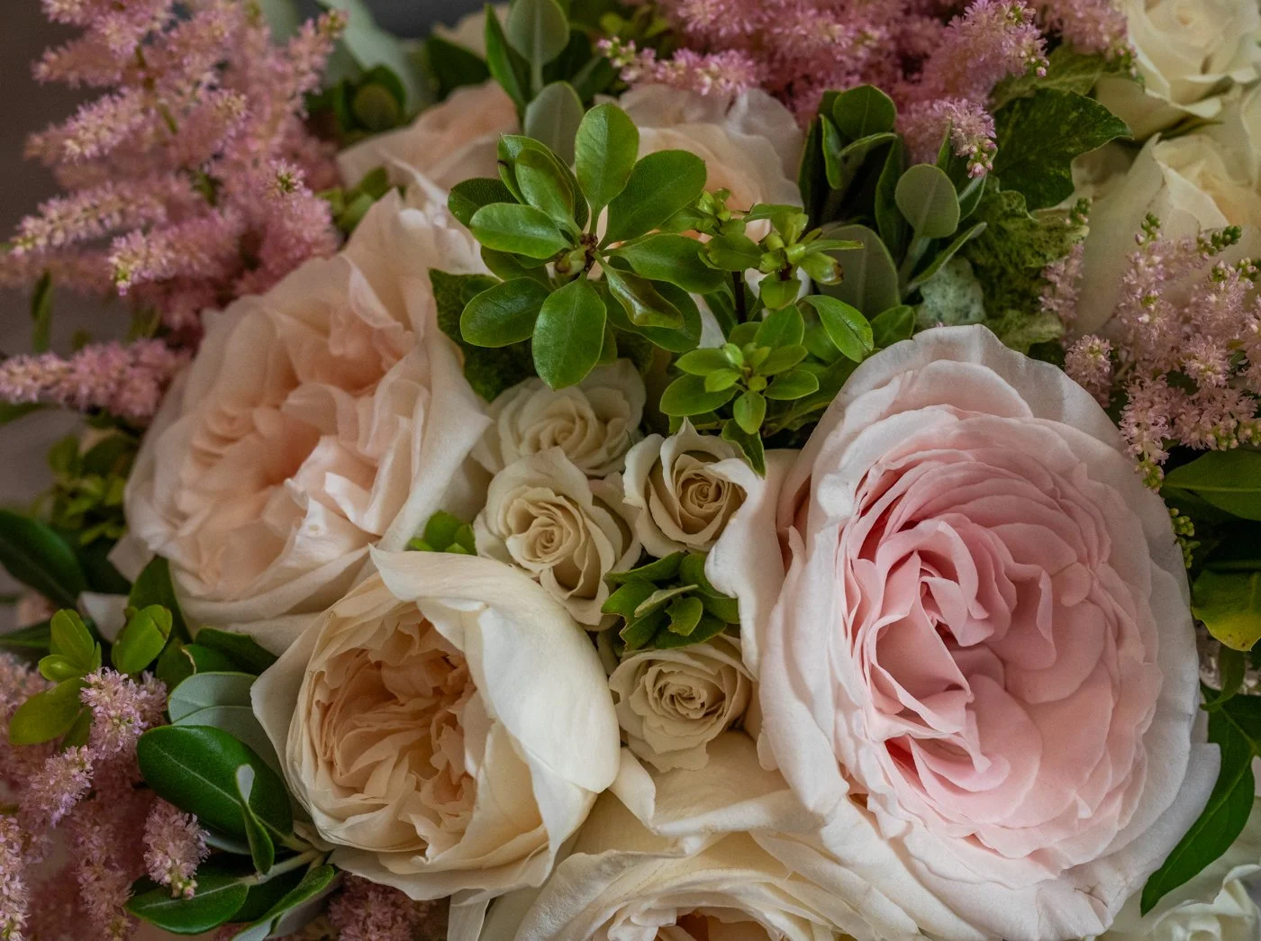 wedding-photograph-claridges-bouquet-detail-closeup.jpg