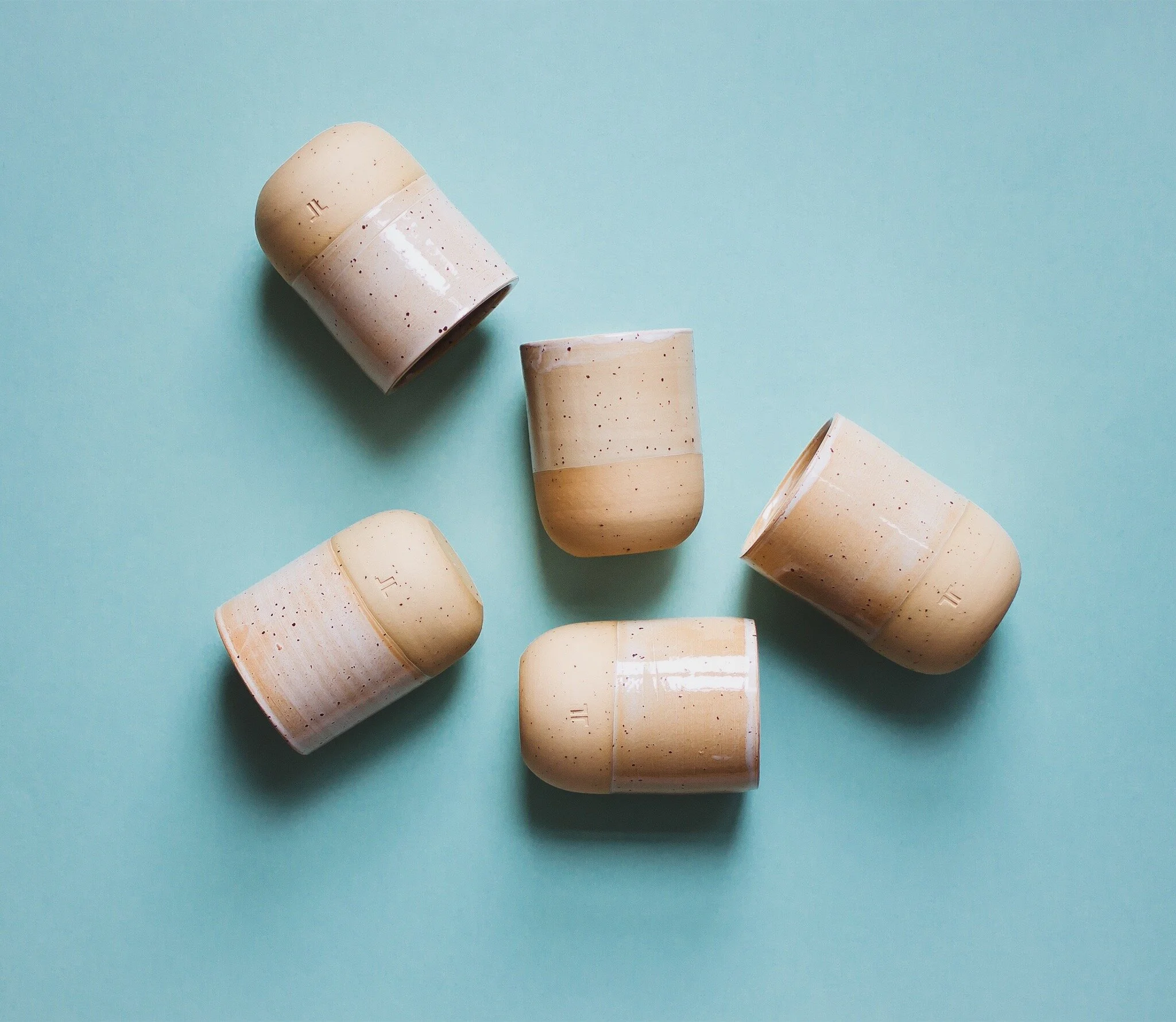 shop_tasse_beige_vc.jpg