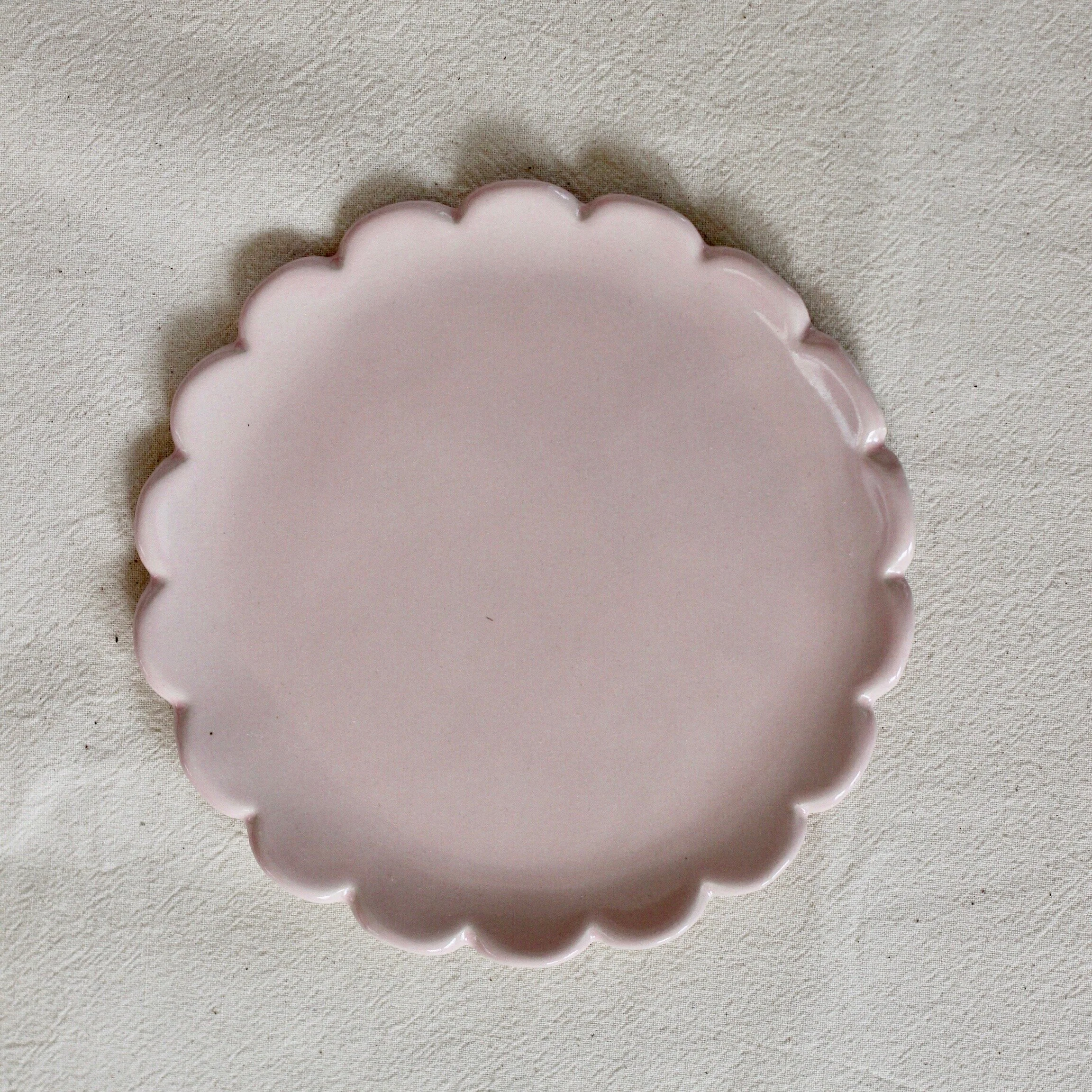 Scalloped Edge Plate, Scallop Edge