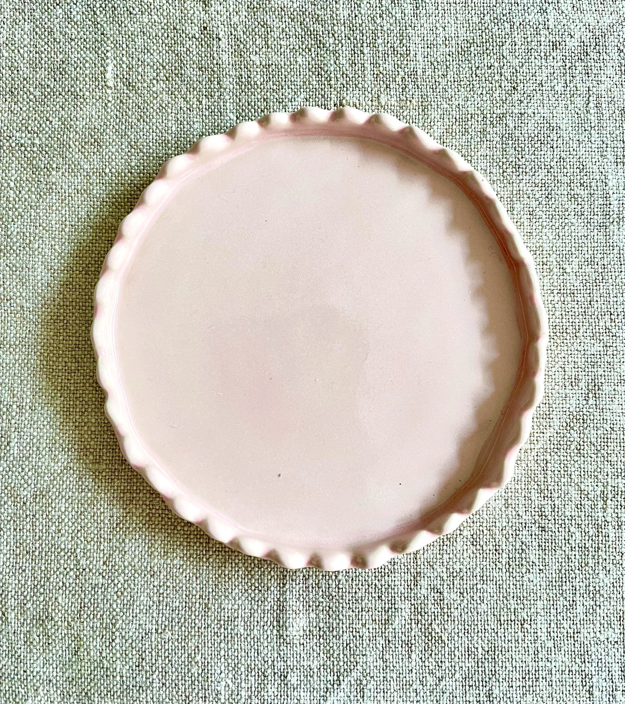 Large Scalloped Edge Coaster