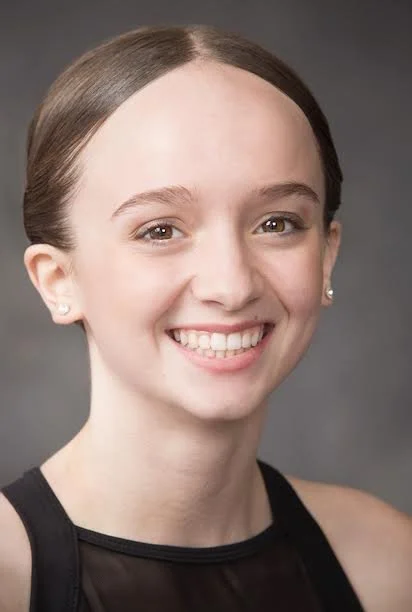 Averie Brooks Senior.jpeg
