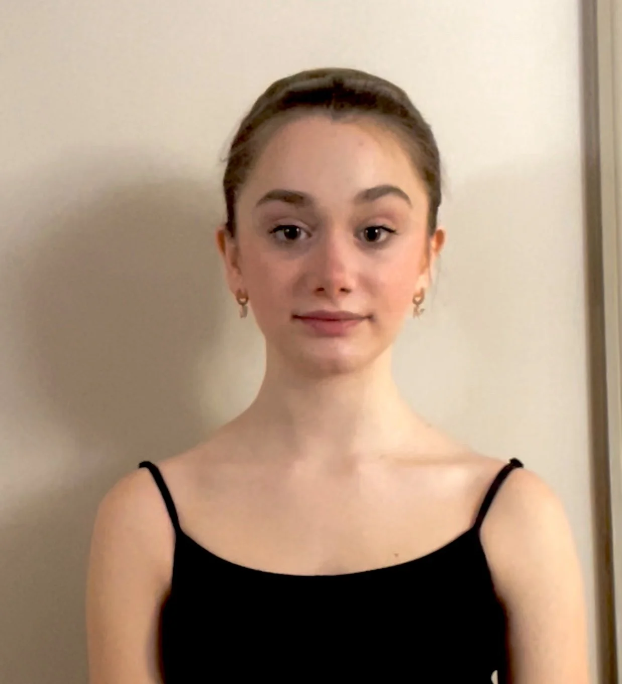 Junior - Eleanor Raedy - Headshot.jpg