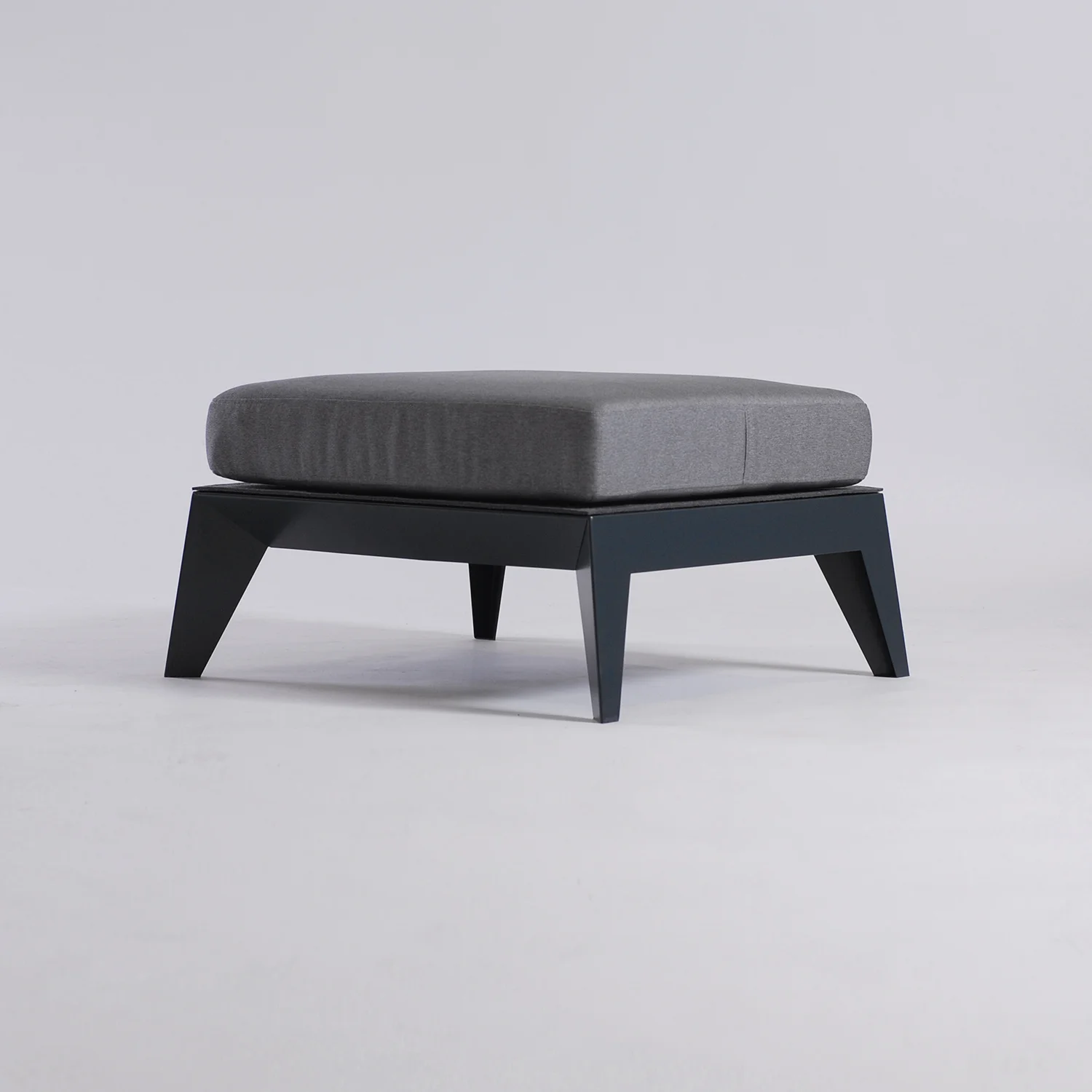 E9_sofa_2.jpg