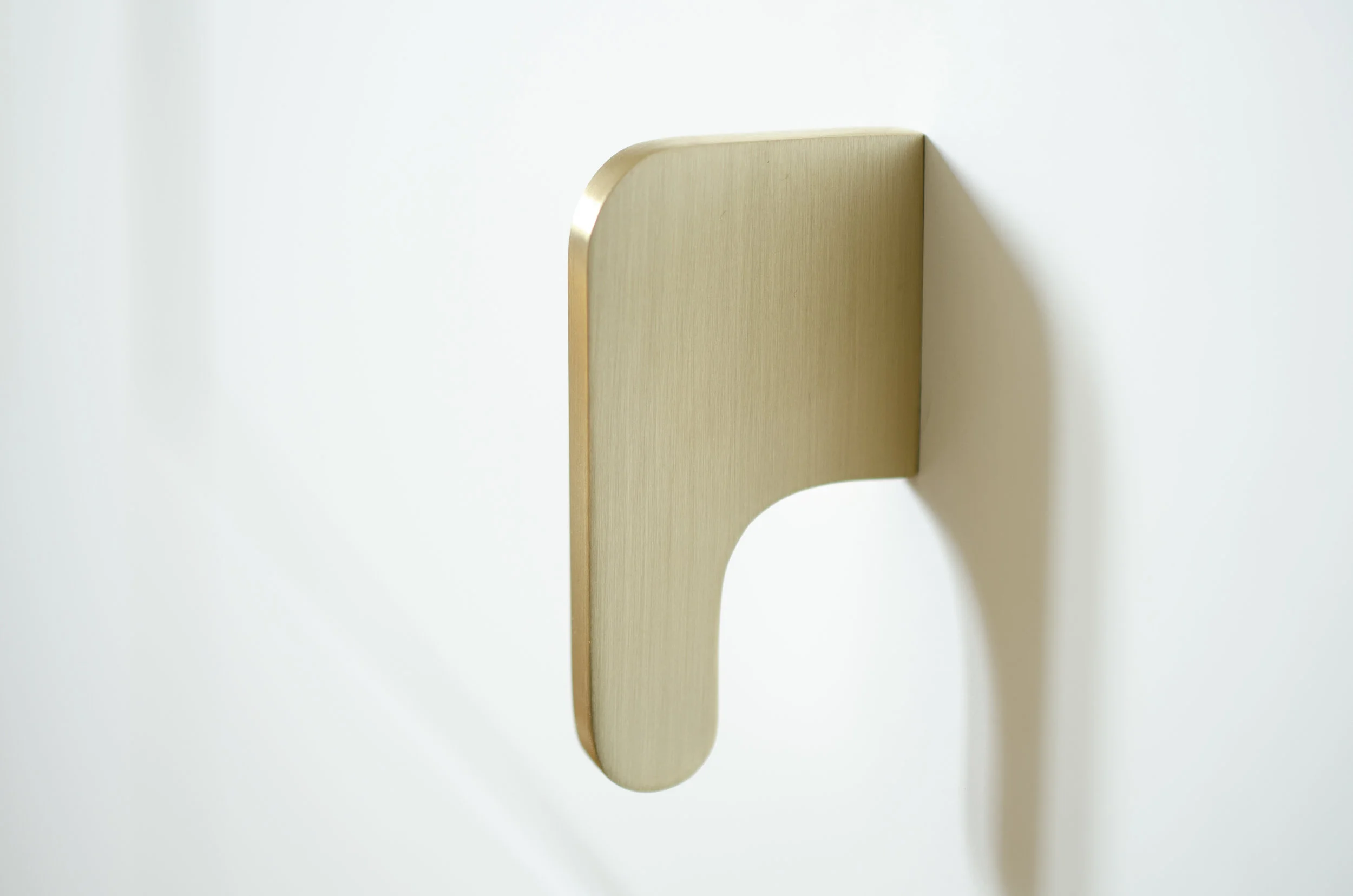 INTERIOR_SOFT_CUT_KNOB_BRUSHED_BRASS.jpg