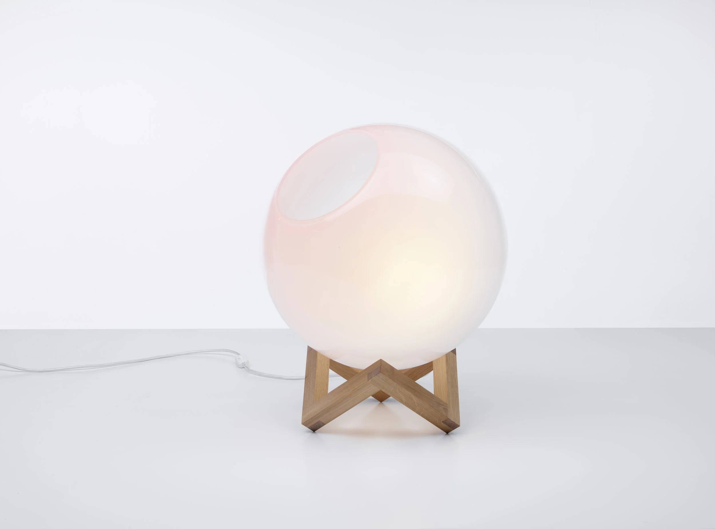 MCE lamp 02.jpg