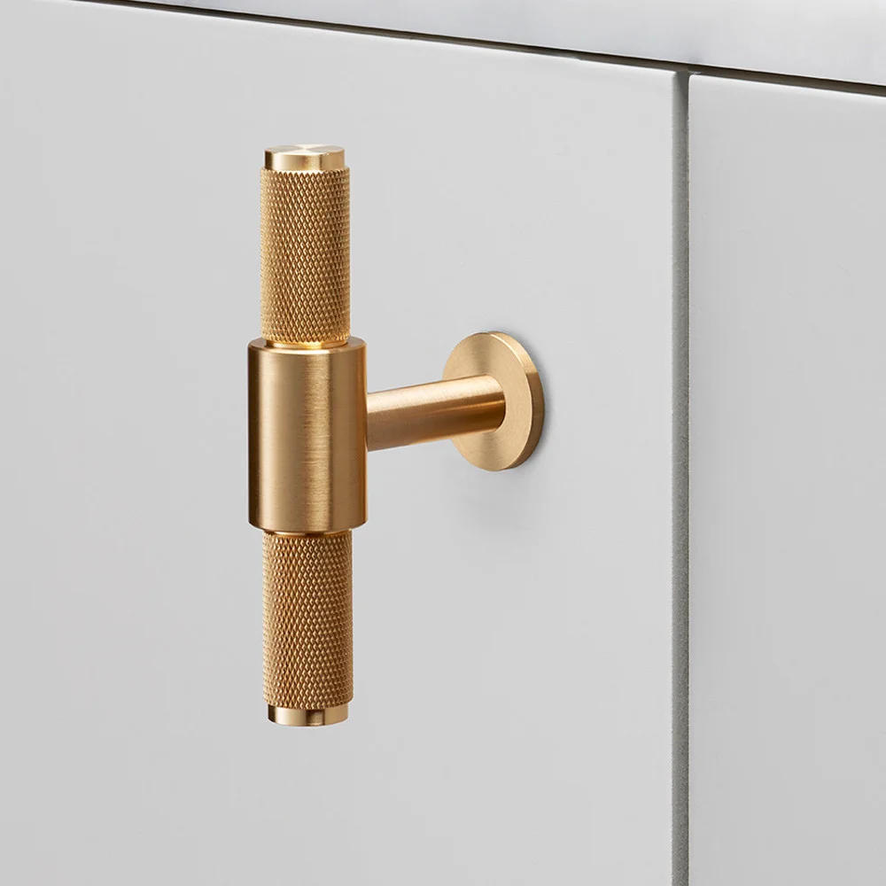buster-_-punch-hardware-t-bar-small-disc-brass.jpg