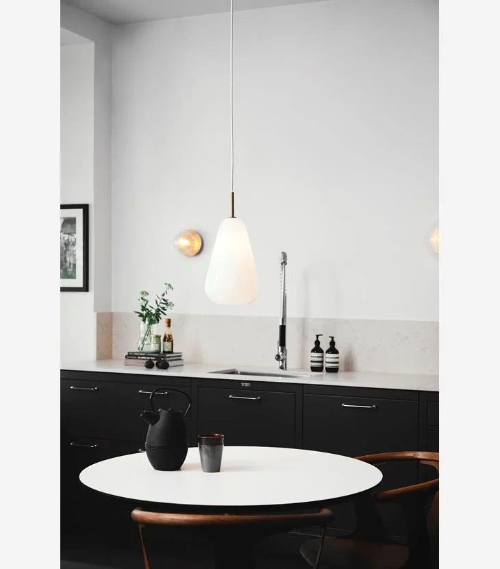 nuura_anoli-1-medium_opal_lifestyle.jpg