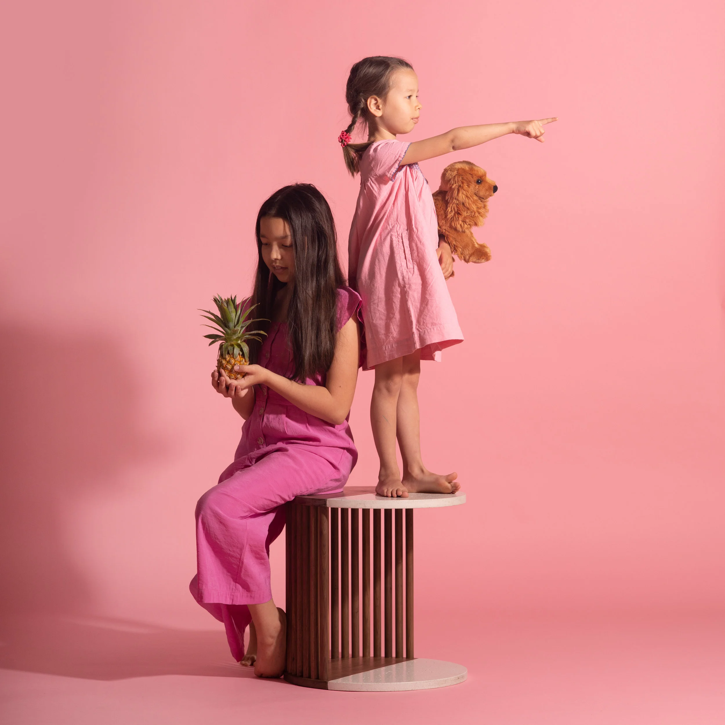 ROKKI_Walnut_onPink_03.jpg