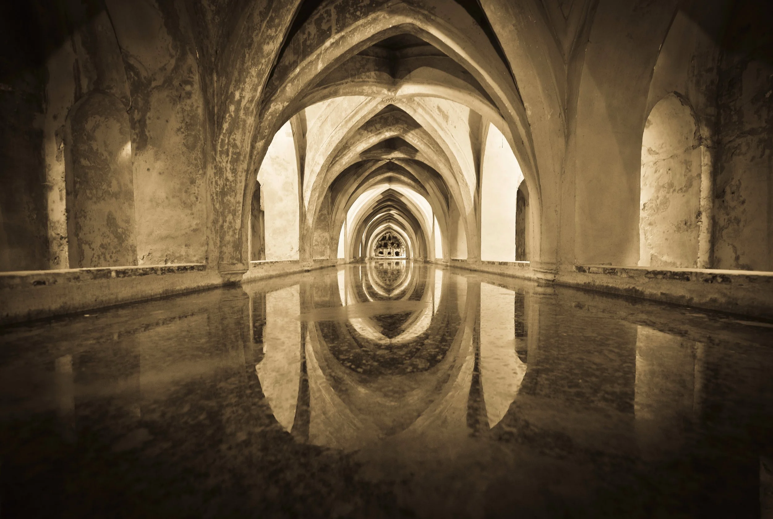 Famous Arches and Domes Around The World