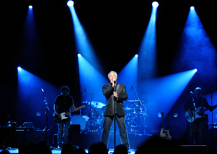 tomjones_042711_5.jpg