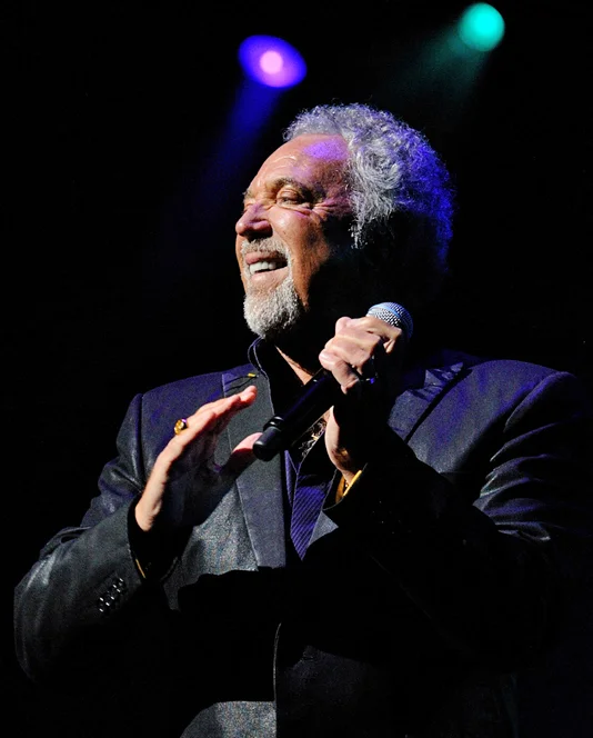 tomjones_042711_7.jpg