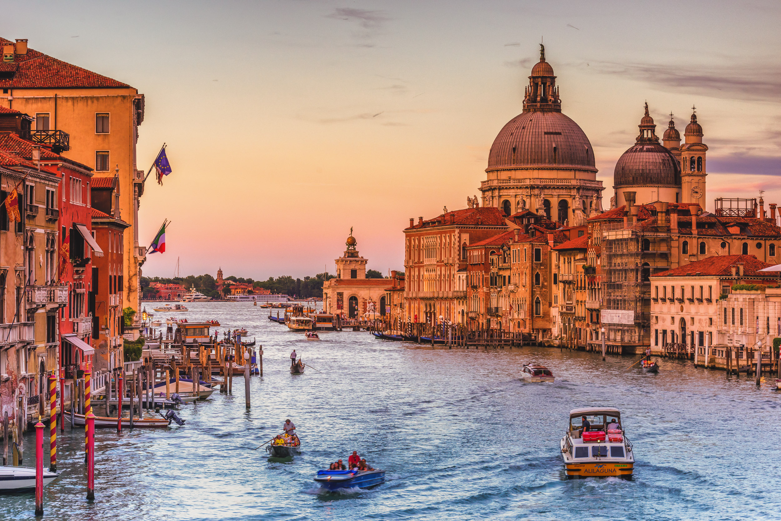 Обои на стол италия. Венеция город в Италии. Гранд канал Италия. Венеция, Италия Венеция, Италия. Рим Венеция.