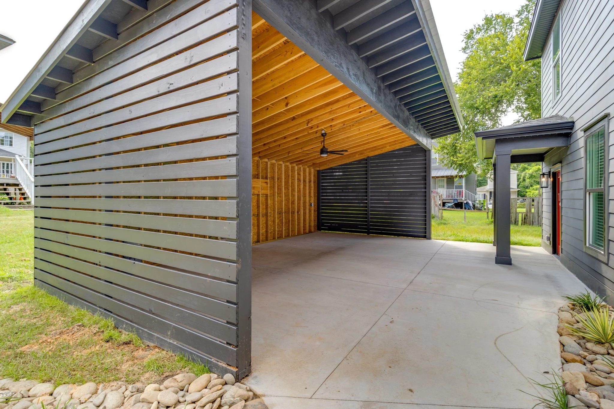 27-web-or-mls-2025 07 21 - 1007 Virginia St-UnitA-Columbia-27.JPG