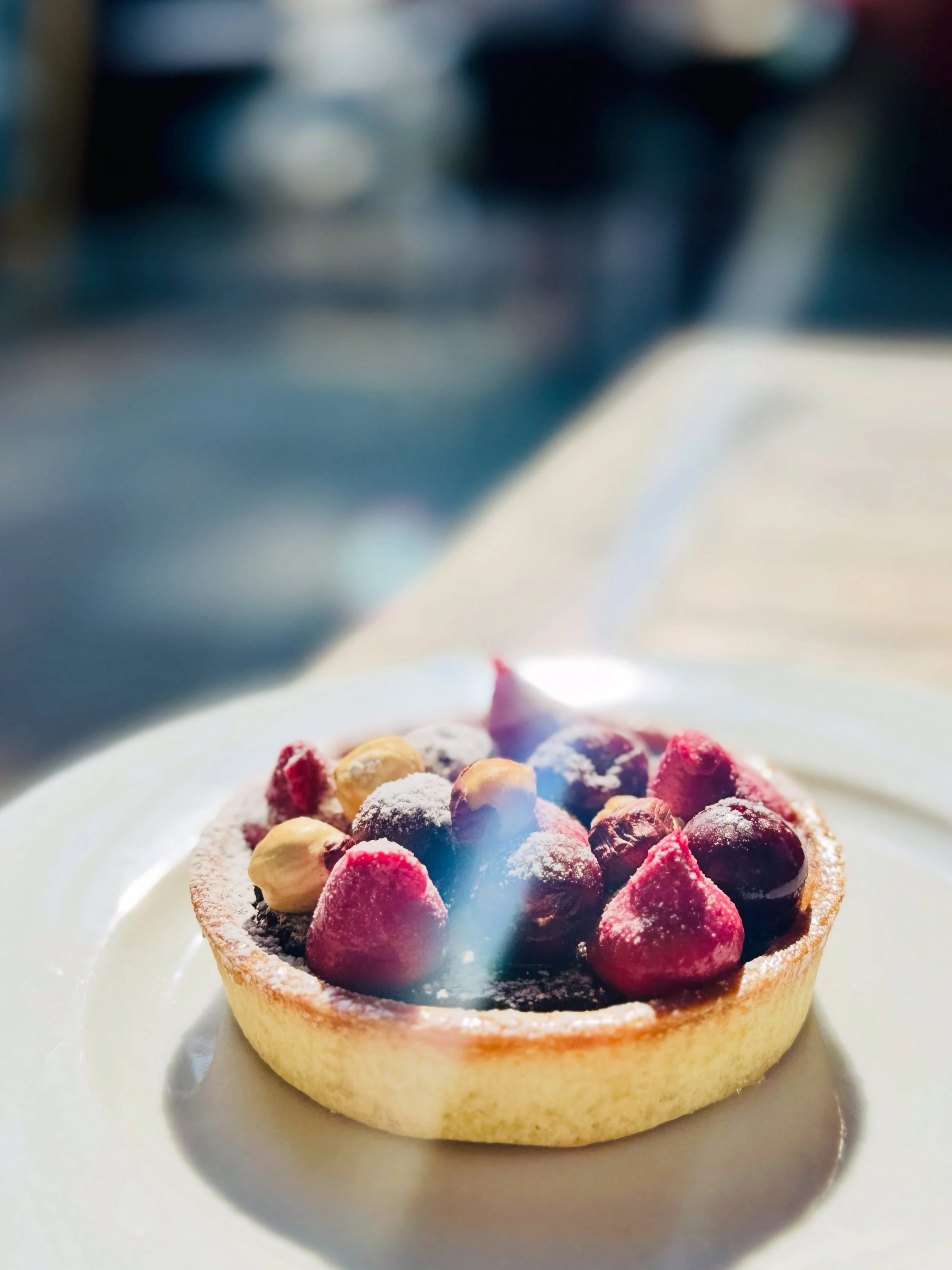 Happy Friday everyone! Have a lovely weekend 😉
 
We look forward to seeing you all tomorrow @surbitonfarmersmarket, 9am to 1pm.

DESSERT: Chocolate Tarte with Cherry &amp; Hazelnut 

#surreylife #surreyfoodie #surbitoncafe #kingstonuponthames #cafei