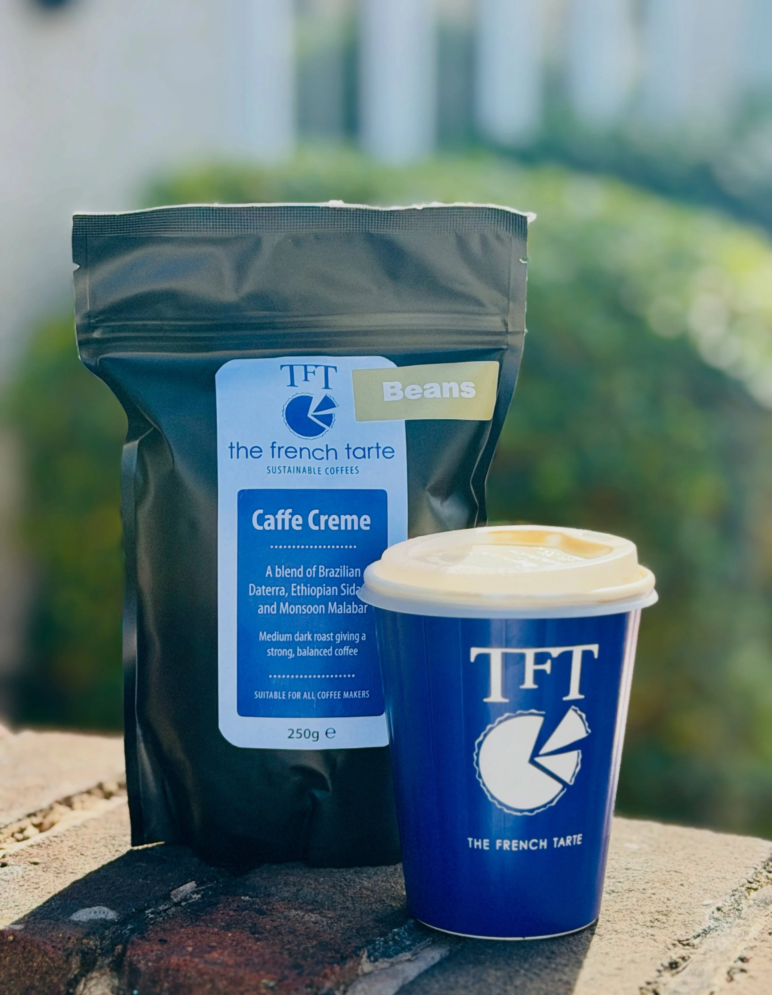 Did you know we sell Coffee Beans, Espresso and Cafeti&egrave;re in our cafe? 
#coffeebeans #coffeebay #coffeelovers❤️ #surbitoncafe #kingstonuponthamescafe