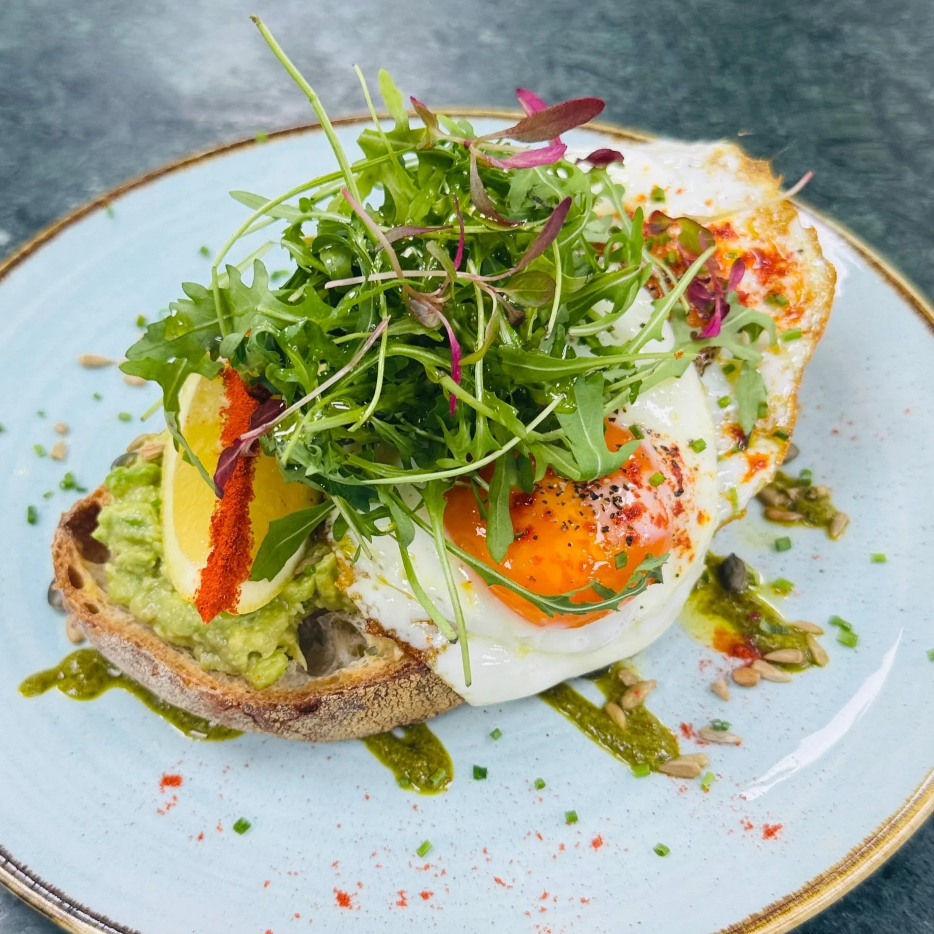 It&rsquo;s the weekend. 😉
Come and join us for Brunch or Lunch. Available until 2pm. Or fancy a slice of cake and coffee ☕️, available until 4pm. 

We look forward to welcoming you. Have a lovely weekend 😎

Opening Hours: 
Tuesday to Friday 8.30am 