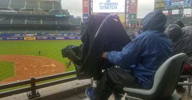 The rain won&rsquo;t keep us from the work! Here&rsquo;s our faithful CEO Willie Velazquez filming a wet day of baseball with our #Mets.
&mdash;
#nymets #lgm #newyorkmets #rain #rainorshine #raincheck #baseball #production #bigscreen #⚾️