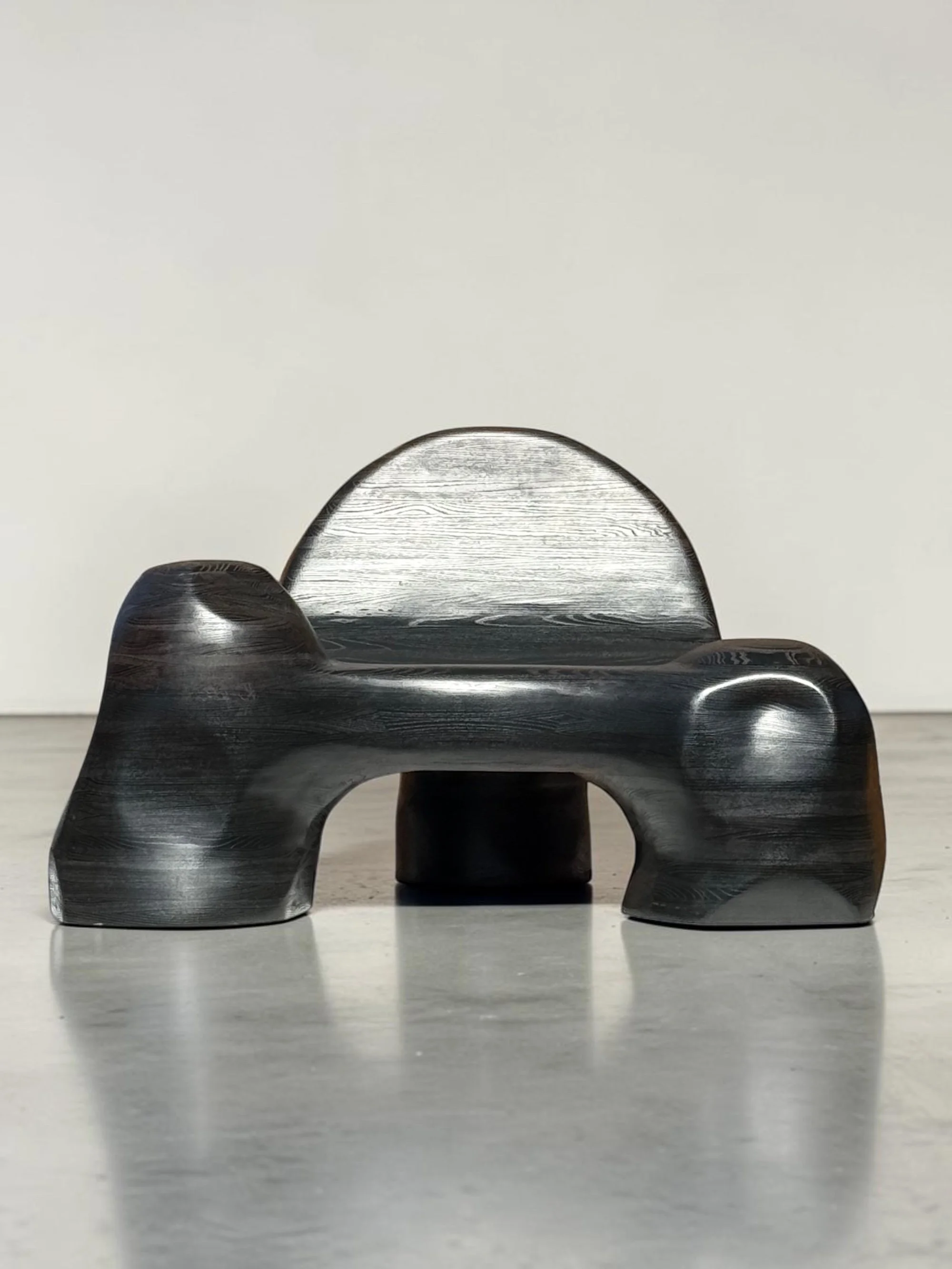 Monolithic_Chair_02_front.jpg