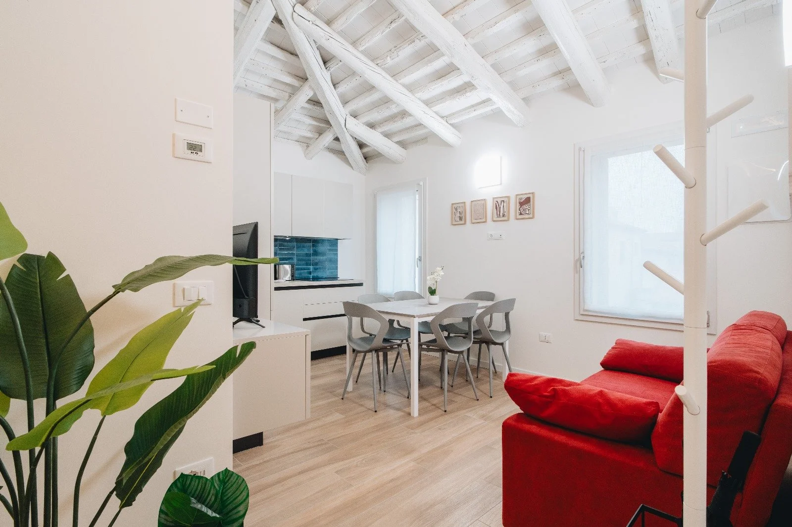 WhatsApp Image 2024-04-19 at 09.46.07 (4).jpeg