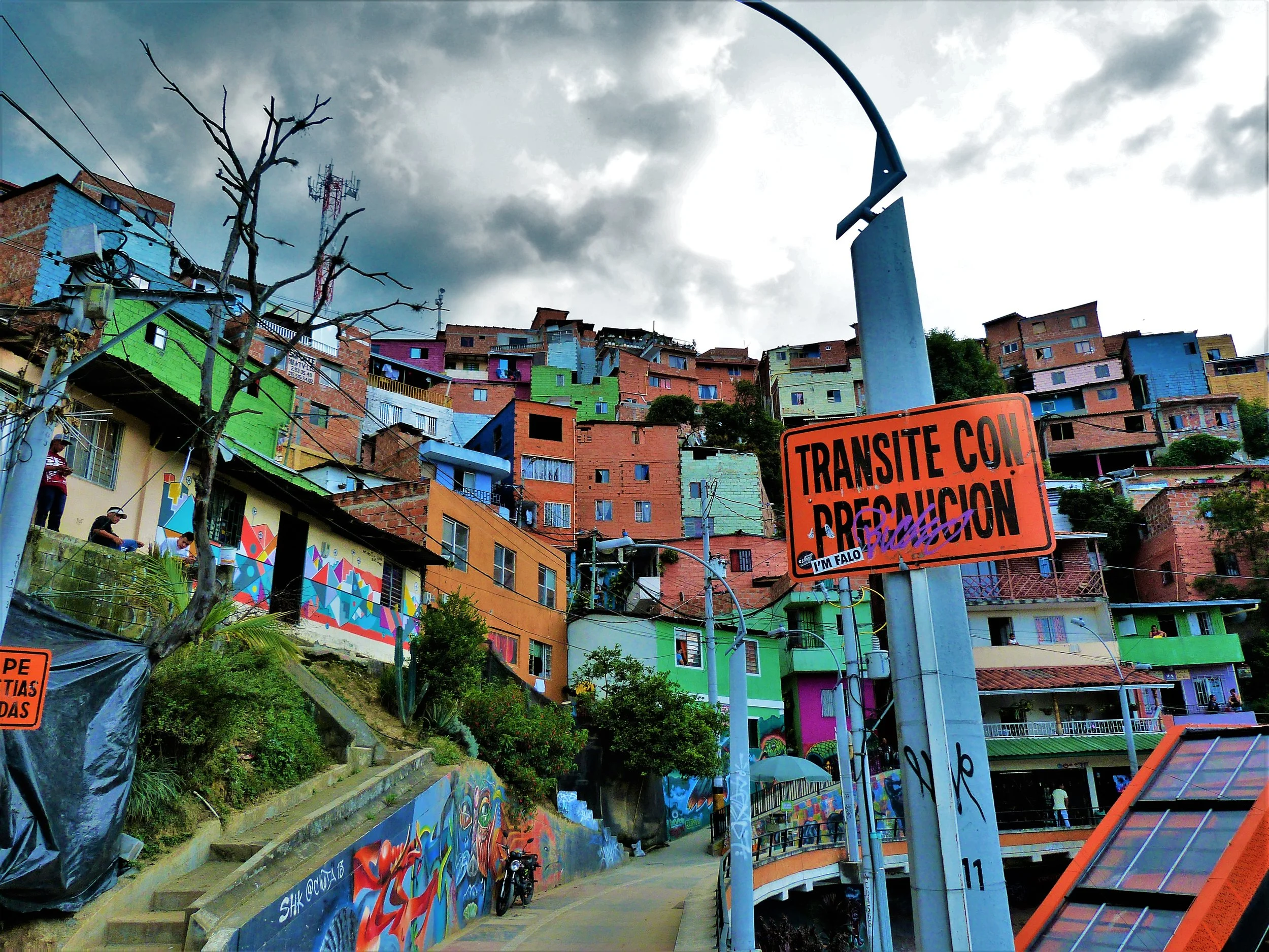 General Medellin pic - San Javier barrio.JPG