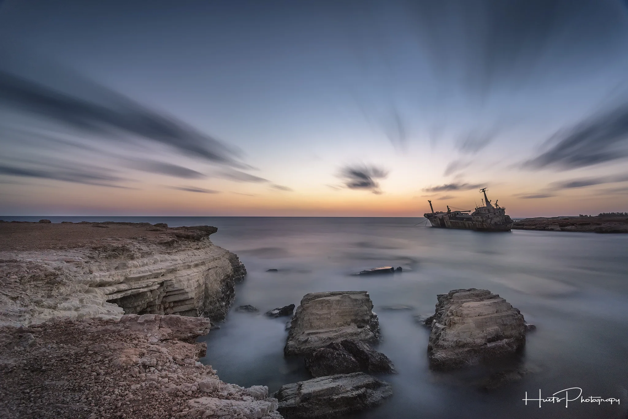 Blue-hour-Shipwreck-le.jpg