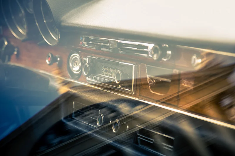 Radio-Tuner_ClarionUS.jpg