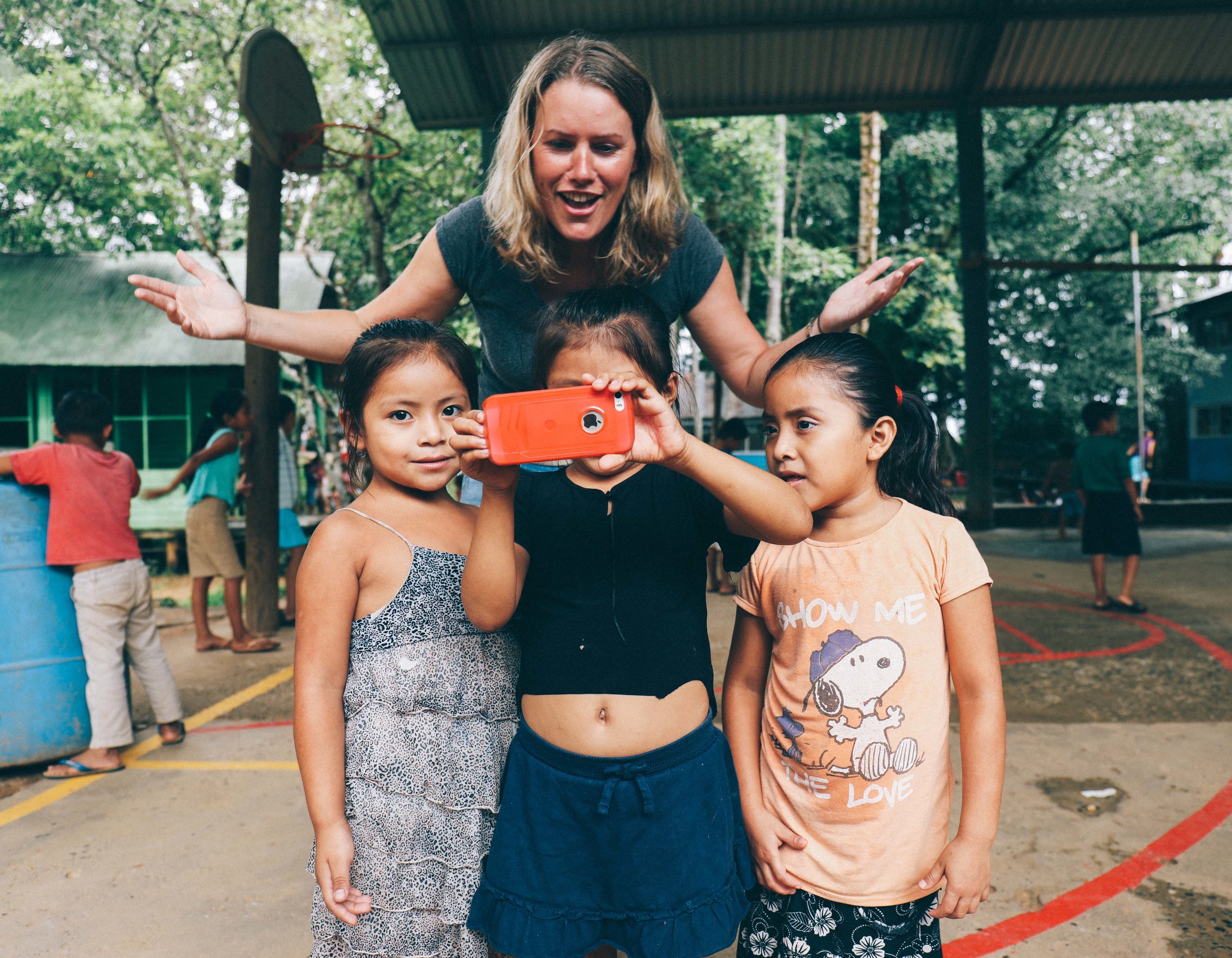 Nicola showing these girls how to take a selfie.