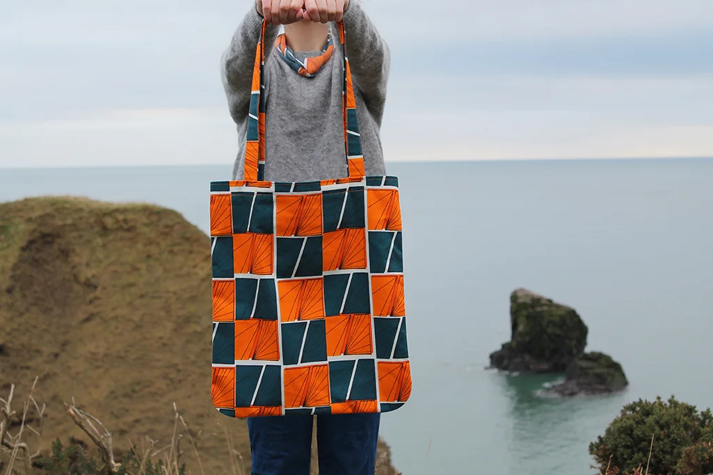 Paper Houses Design_Signals_Tote_Location.jpg