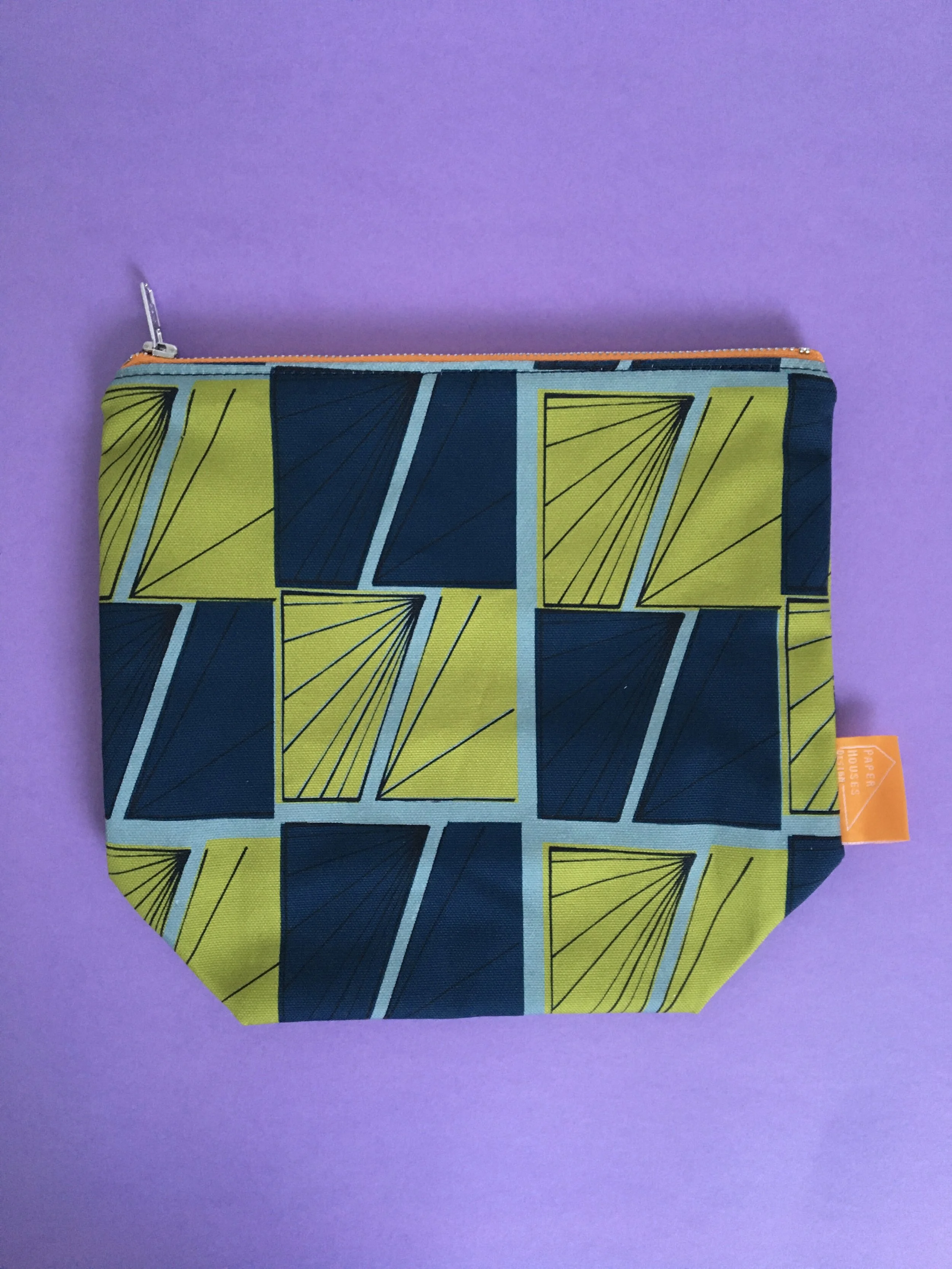 452348A7-37F2-4442-BE54-3D34BAF7BF59