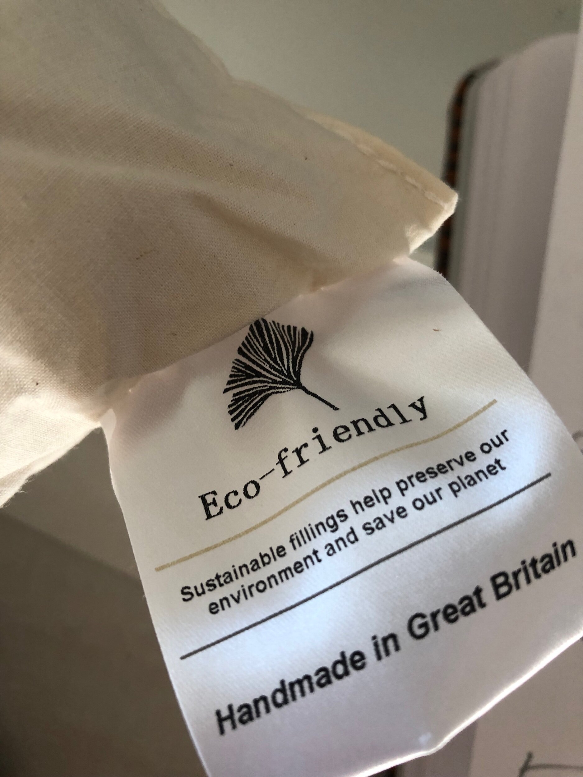 D129E77D-66A9-4320-A6E1-67F3A7375A79