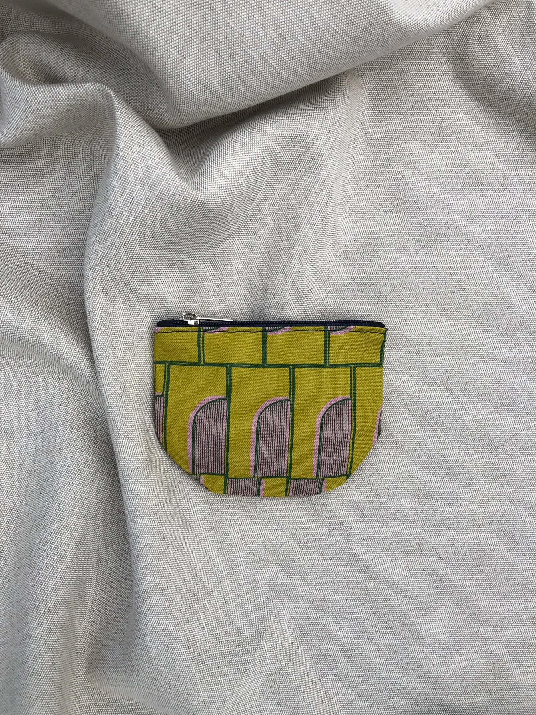 Arch Half-moon Purse