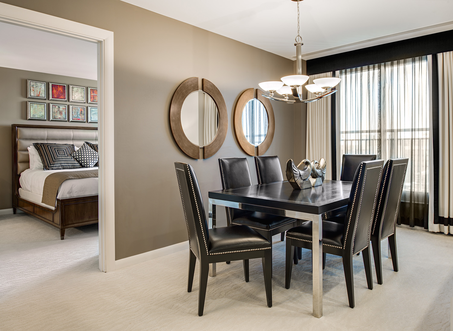 Apartment Hotel Dining Area