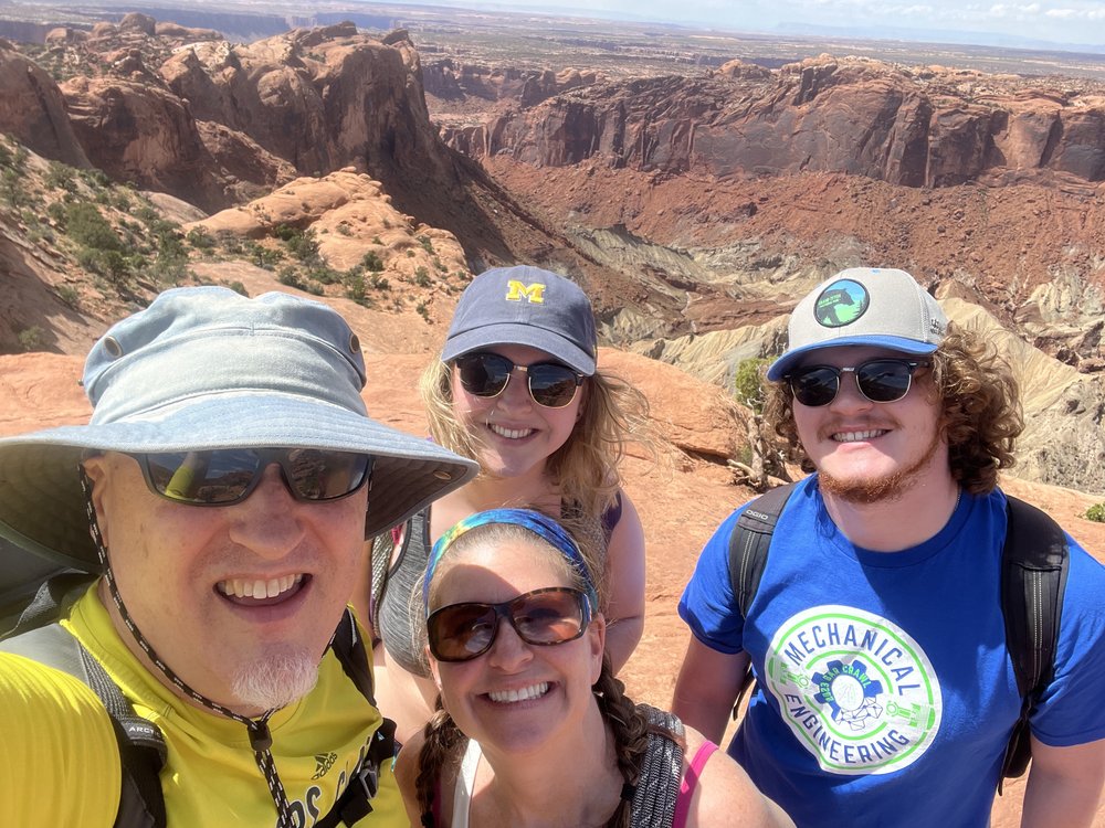 Squad selfie at the 1st Upheaval Dome overlook