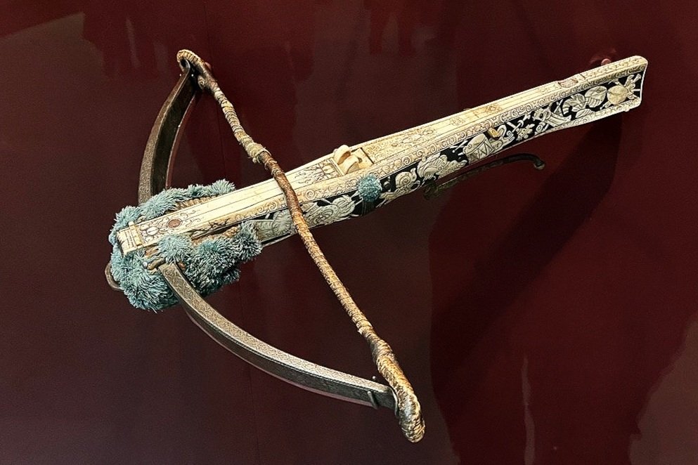 The weapons in the armor court like this crossbow - so cool!