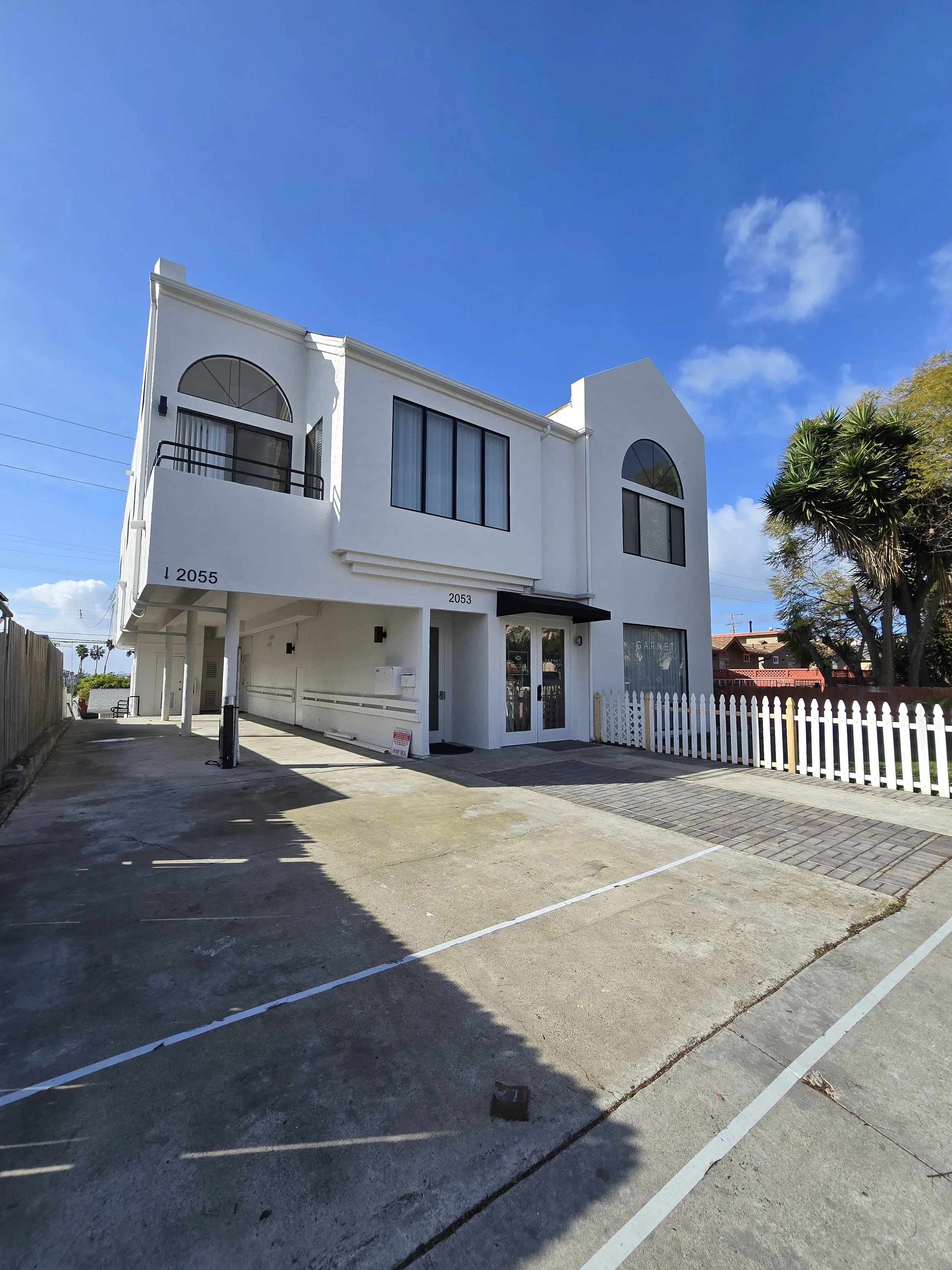 2053 Garnet Exterior of Building2.jpg