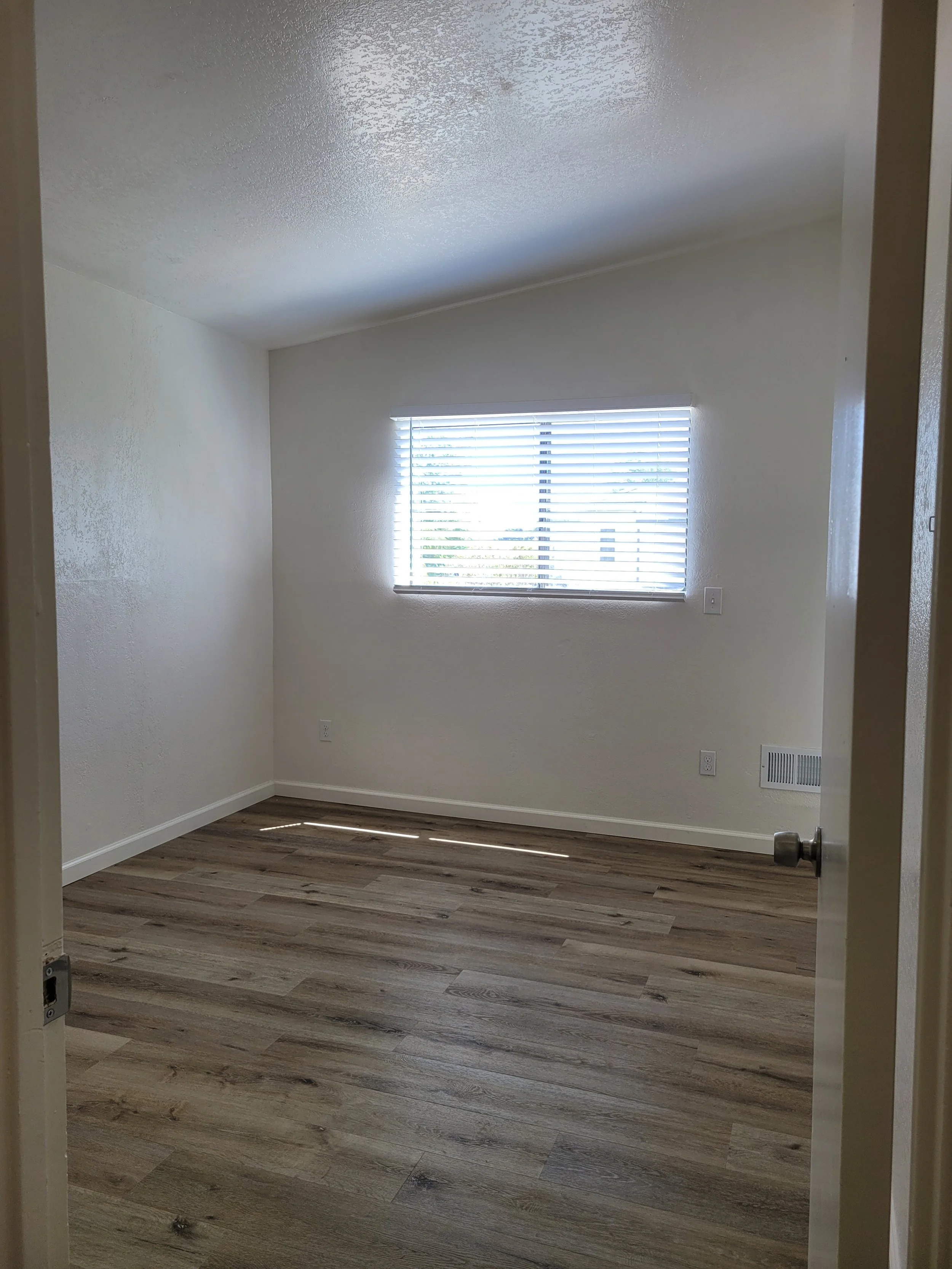 2053-2 Garnet bedroom.jpg